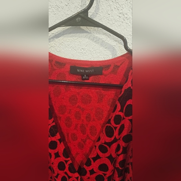 Nine West Red & Black Wrap Blouse Long Sleeve Small - Picture 2 of 5